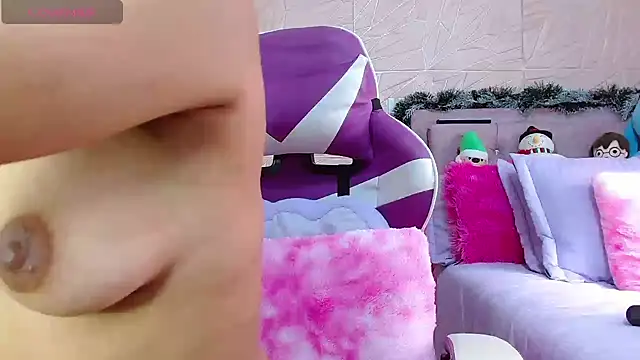 Snapshot of kendallsweet7 chatting on December 2025 07:08:01 PM kendallsweet7 online show from December 2025 07:08:01 PM