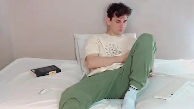 Elio555 online show from February 2025 08:47:02 PM