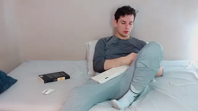 Elio555 online show from March 2025 08:35:02 PM