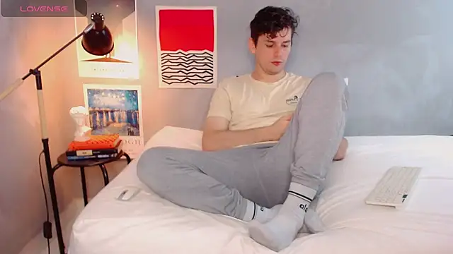 Elio555 online show from October 2025 01:19:02 PM