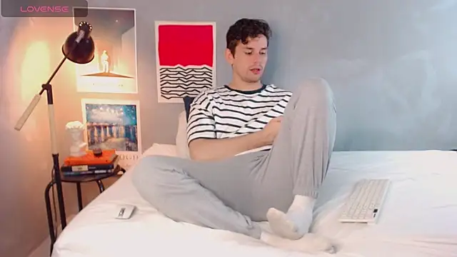 Elio555 online show from November 2025 12:08:01 PM