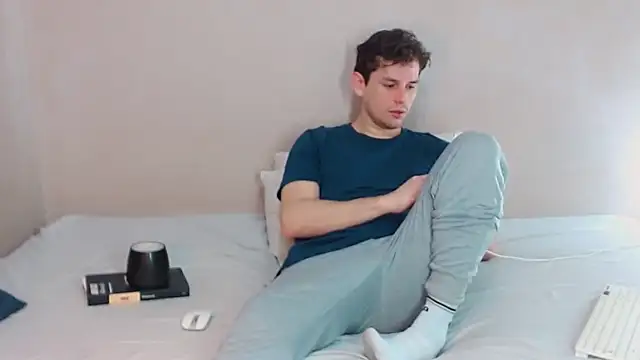 Elio555 online show from March 2025 10:10:02 PM