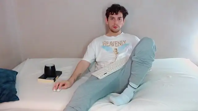 Elio555 online show from March 2025 11:57:02 PM