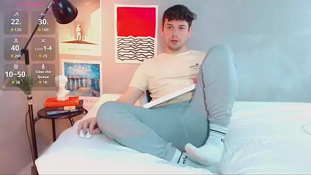 Elio555 online show from October 2025 07:59:02 PM