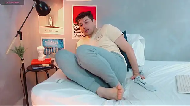 Elio555 online show from October 2025 06:53:02 PM