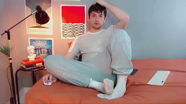 Elio555 online show from September 2025 03:01:02 PM