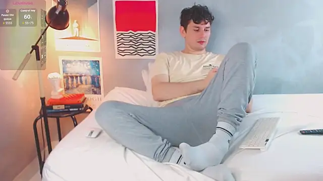 Elio555 online show from November 2025 01:54:01 AM