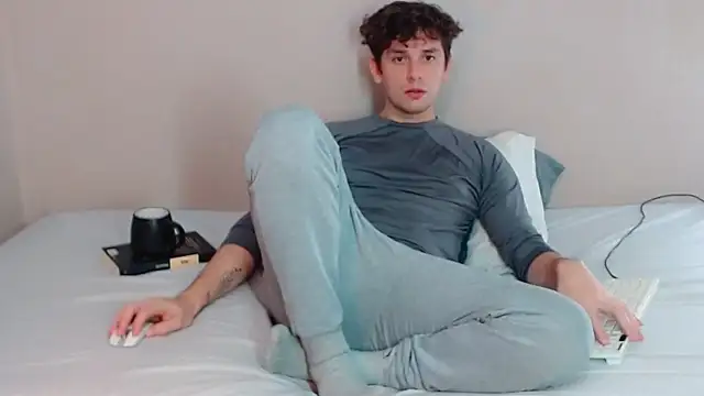 Elio555 online show from January 2025 03:11:01 PM