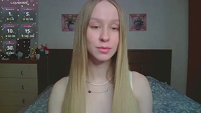 Snapshot of Lily__Devil chatting on January 2026 05:38:01 PM Lily Devil online show from January 2026 05:38:01 PM