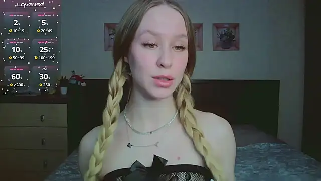 Snapshot of Lily__Devil chatting on February 2026 03:55:01 PM Lily Devil online show from February 2026 03:55:01 PM