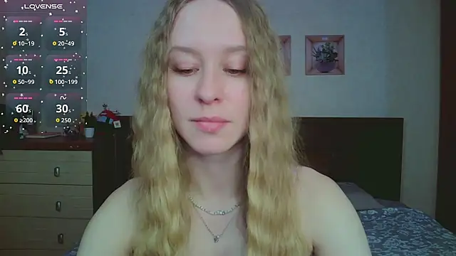 Snapshot of Lily__Devil chatting on February 2026 12:38:01 PM Lily Devil online show from February 2026 12:38:01 PM