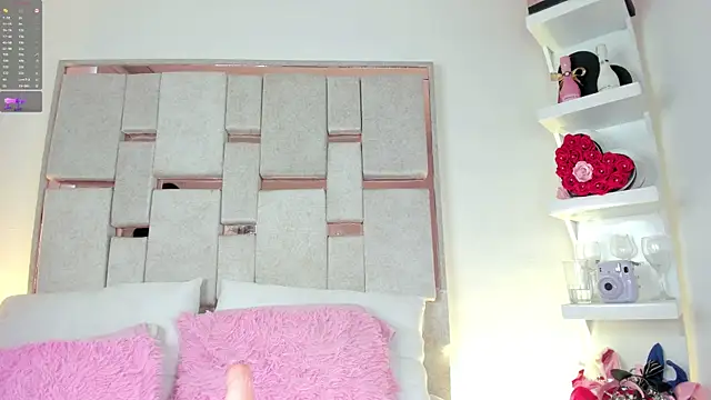 kristel s online show from October 2025 12:17:02 PM