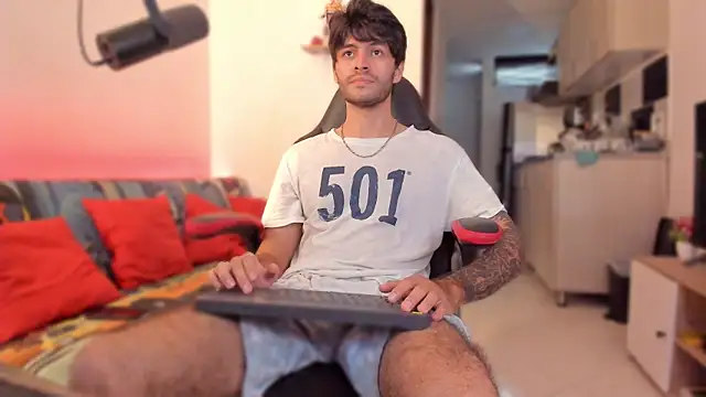 justin stark7 online show from November 2025 08:09:01 PM