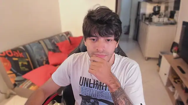 justin stark7 online show from November 2025 09:18:02 PM