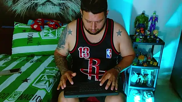 Michaell Myerss  online show from December 2025 12:52:02 PM