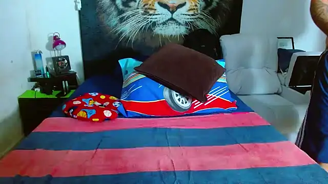 Snapshot of Michaell_Myerss_ chatting on October 2025 02:05:01 PM Michaell Myerss  online show from October 2025 02:05:01 PM