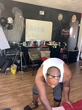 bigshh8 online show from November 2025 07:52:02 PM