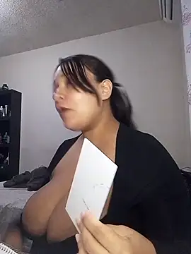 Angiee2001 online show from October 2025 02:01:01 AM