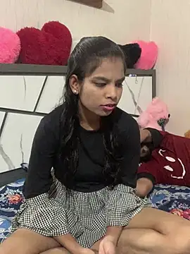 Snapshot of hottiess69 chatting on February 2025 06:47:02 PM hottiess69 online show from February 2025 06:47:02 PM