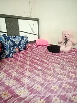 hottiess69 online show from February 2026 09:08:01 AM