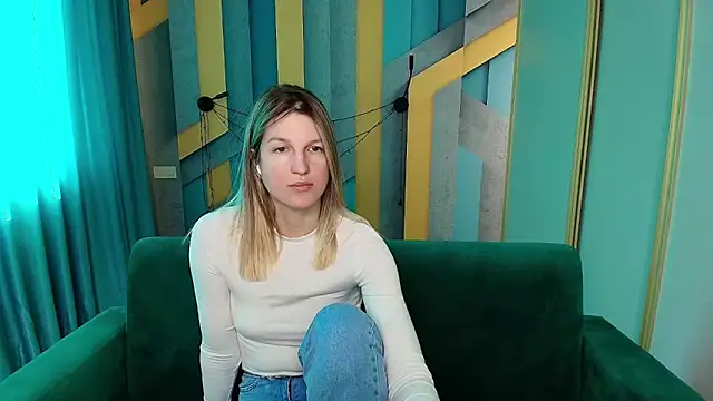 EmilyWalkeri online show from March 2026 07:56:02 AM