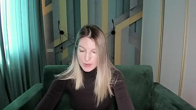 EmilyWalkeri online show from April 2026 06:40:01 AM