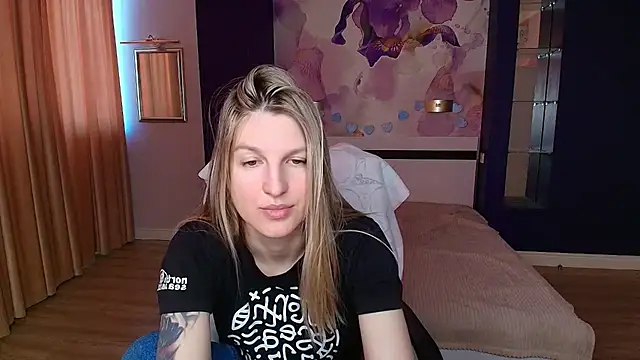 EmilyWalkeri online show from May 2026 06:56:02 AM