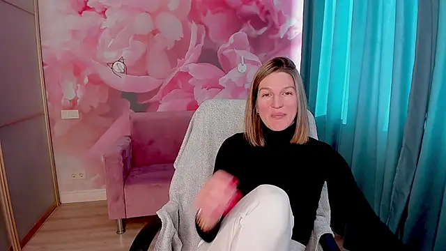 EmilyWalkeri online show from February 2025 08:16:01 AM
