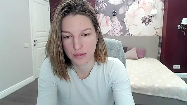 EmilyWalkeri online show from February 2025 07:56:02 AM