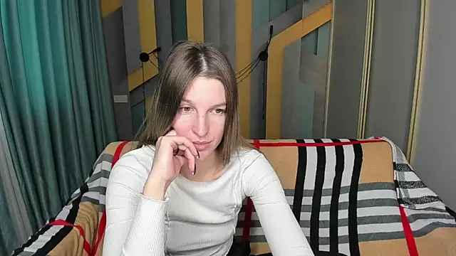 EmilyWalkeri online show from November 2025 07:41:02 AM