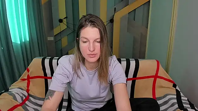 EmilyWalkeri online show from November 2025 07:56:02 AM