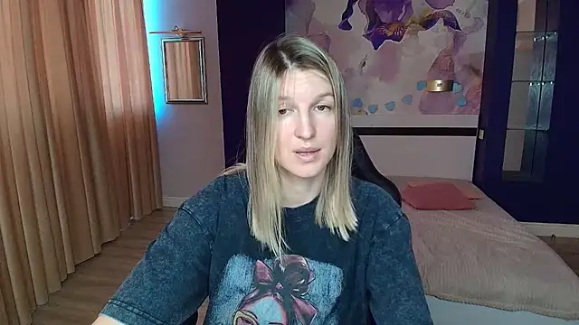 EmilyWalkeri online show from July 2026 08:37:02 AM