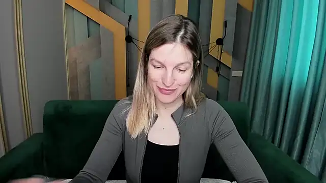 EmilyWalkeri online show from April 2026 07:04:01 AM