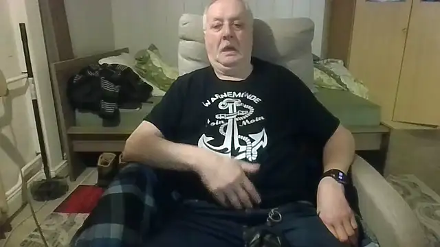 Sammy1660 online show from April 2026 01:12:02 AM