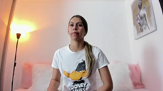 Cristel Boom online show from September 2025 02:28:01 AM