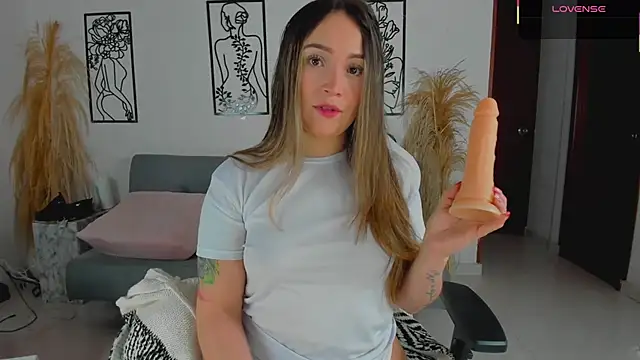 Snapshot of cindy_love2 chatting on July 2026 11:18:02 AM cindy love2 online show from July 2026 11:18:02 AM