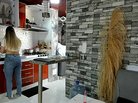 Snapshot of cindy_love2 chatting on November 2025 02:01:01 PM cindy love2 online show from November 2025 02:01:01 PM