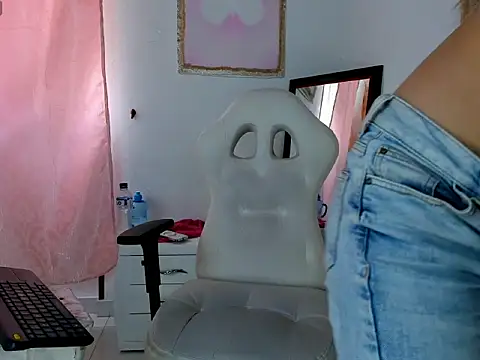 cindy love2 online show from March 2026 03:39:01 PM