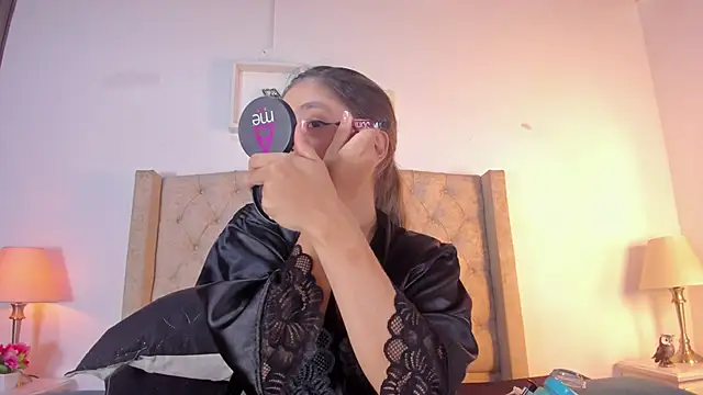 allisson m online show from October 2025 12:15:01 PM