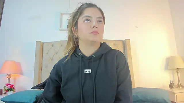 allisson m online show from October 2025 12:13:01 PM