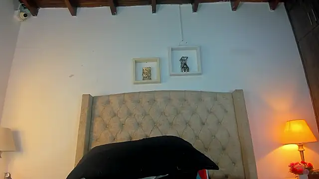 allisson m online show from February 2026 12:05:02 PM