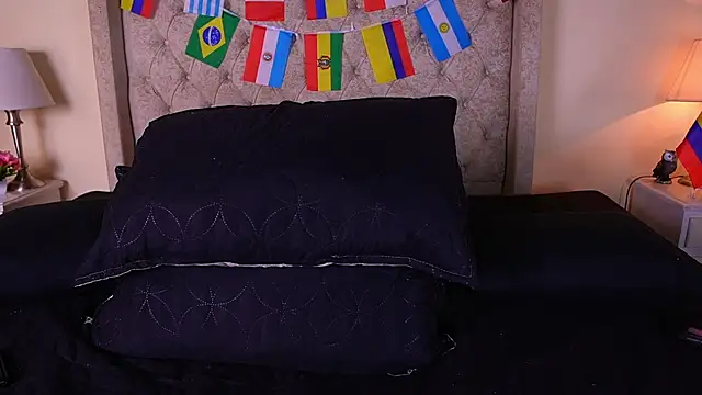allisson m online show from July 2026 12:05:02 PM