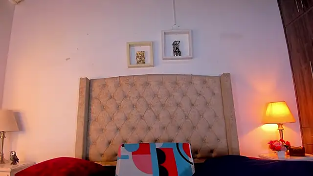 allisson m online show from February 2026 12:05:02 PM