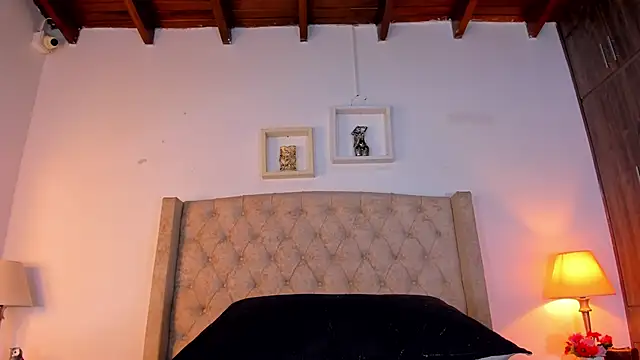 allisson m online show from February 2026 12:06:02 PM