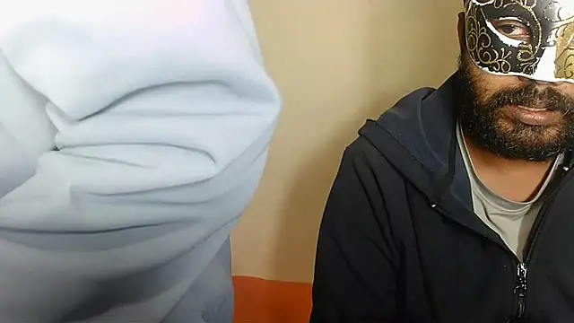 Cutehornycouples online show from November 2025 04:51:01 PM