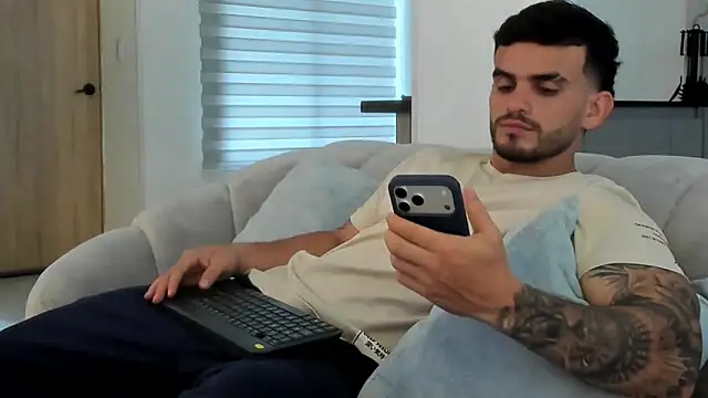 Ricardogo19 online show from February 2026 02:36:02 PM