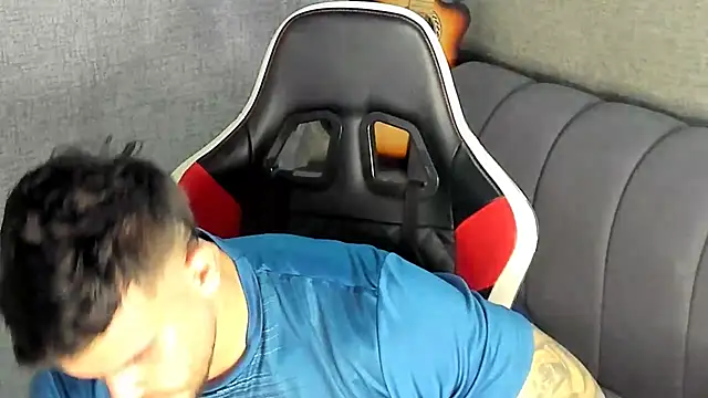 Ricardogo19 online show from November 2025 07:40:01 PM