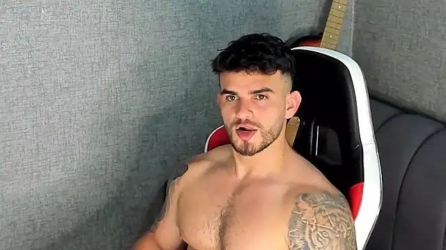 Ricardogo19 online show from September 2025 04:03:02 PM