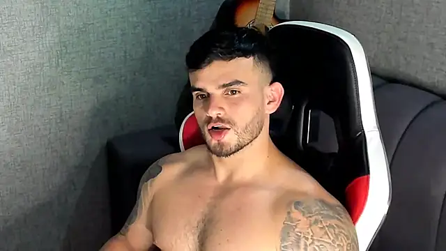 Ricardogo19 online show from November 2025 01:20:01 AM