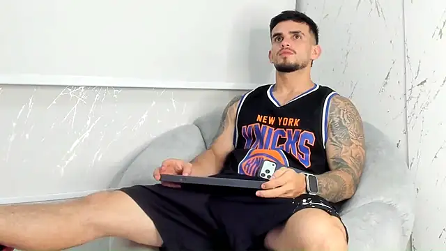 Ricardogo19 online show from April 2026 12:45:02 AM